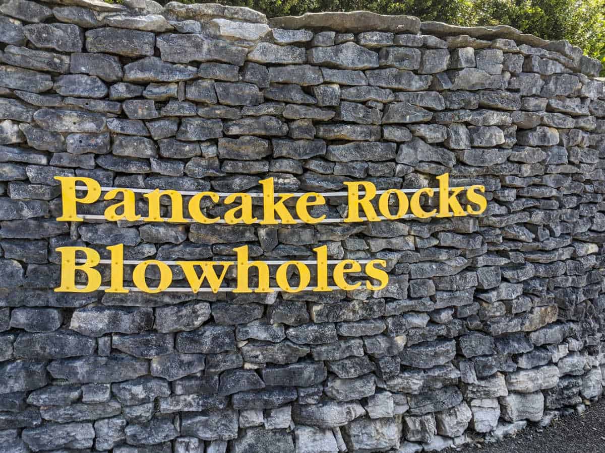 Sing at the Pancake Rocks and Blowholes at Punakaiki