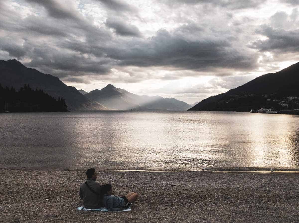 Sunset at Lake Wakatipu in Queenstown